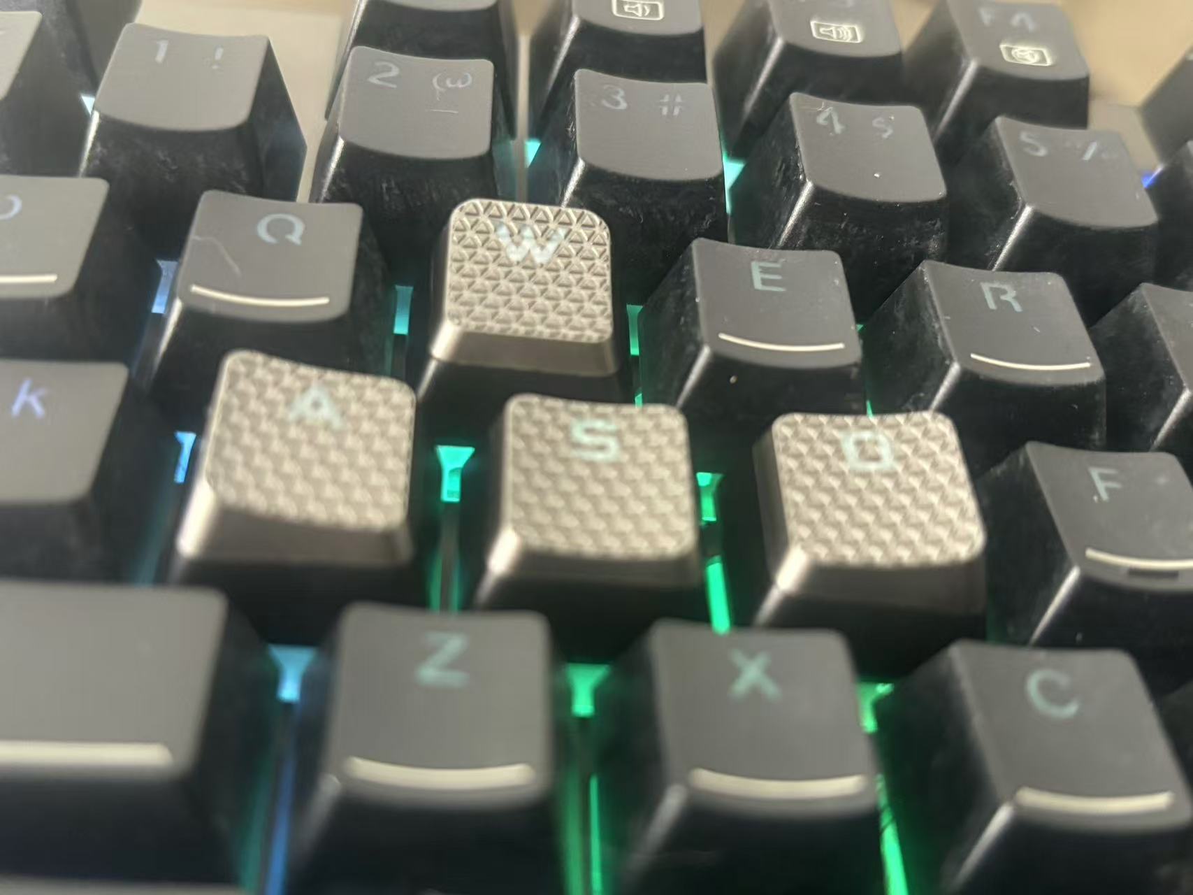 Corsair K63 K65 K68 K70 K95/Ra - Gaming Keyboard Corsair incelemesi ve fiyatı